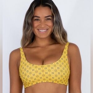 NWOT Skatie 'Mya' bikini top size XS, Kauai